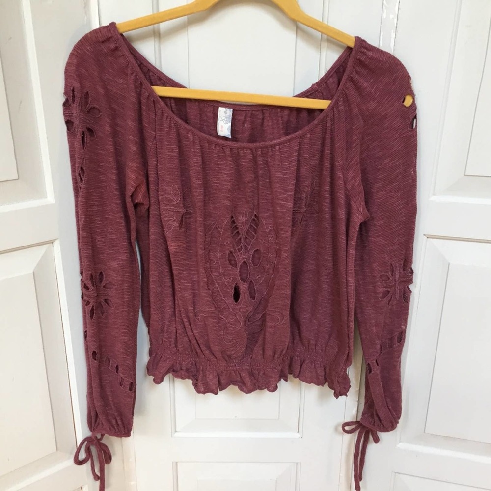 Free People cropped Cutout Top - Picture 2 of 13